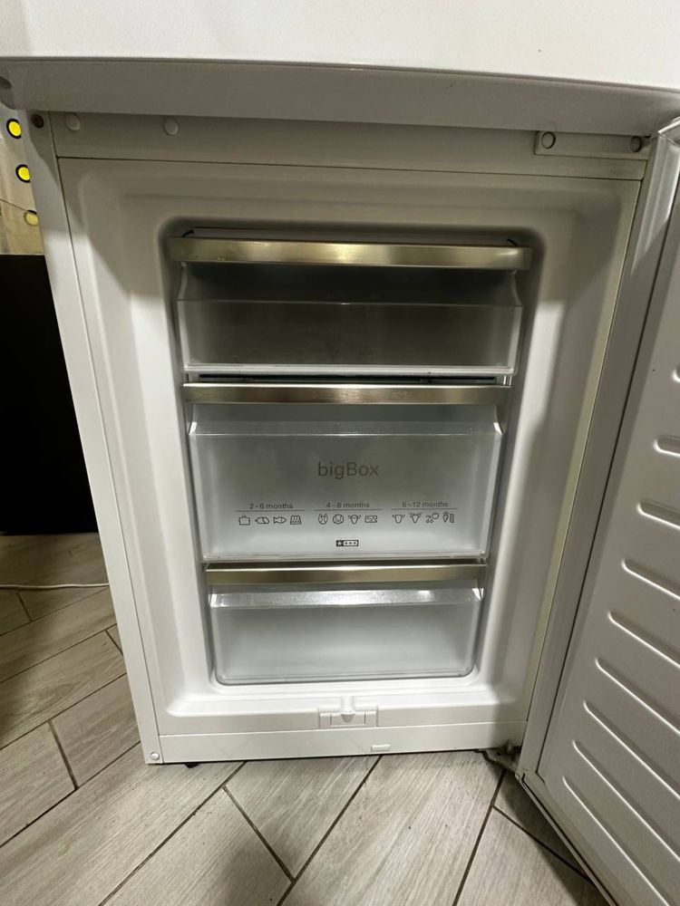 Холодилтник Siemens 1.9m no frost привезена з ЄС