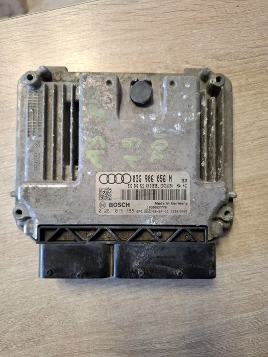 Audi A3 8P 1,9 TDI Komputer Sterownik Silnika 056N