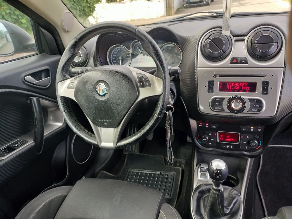 Alfa Romeo MiTo Impecável