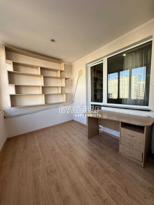 Продам 3 к.кв - 124м2, Центр, Залесская 5, Павловка, Клочковская