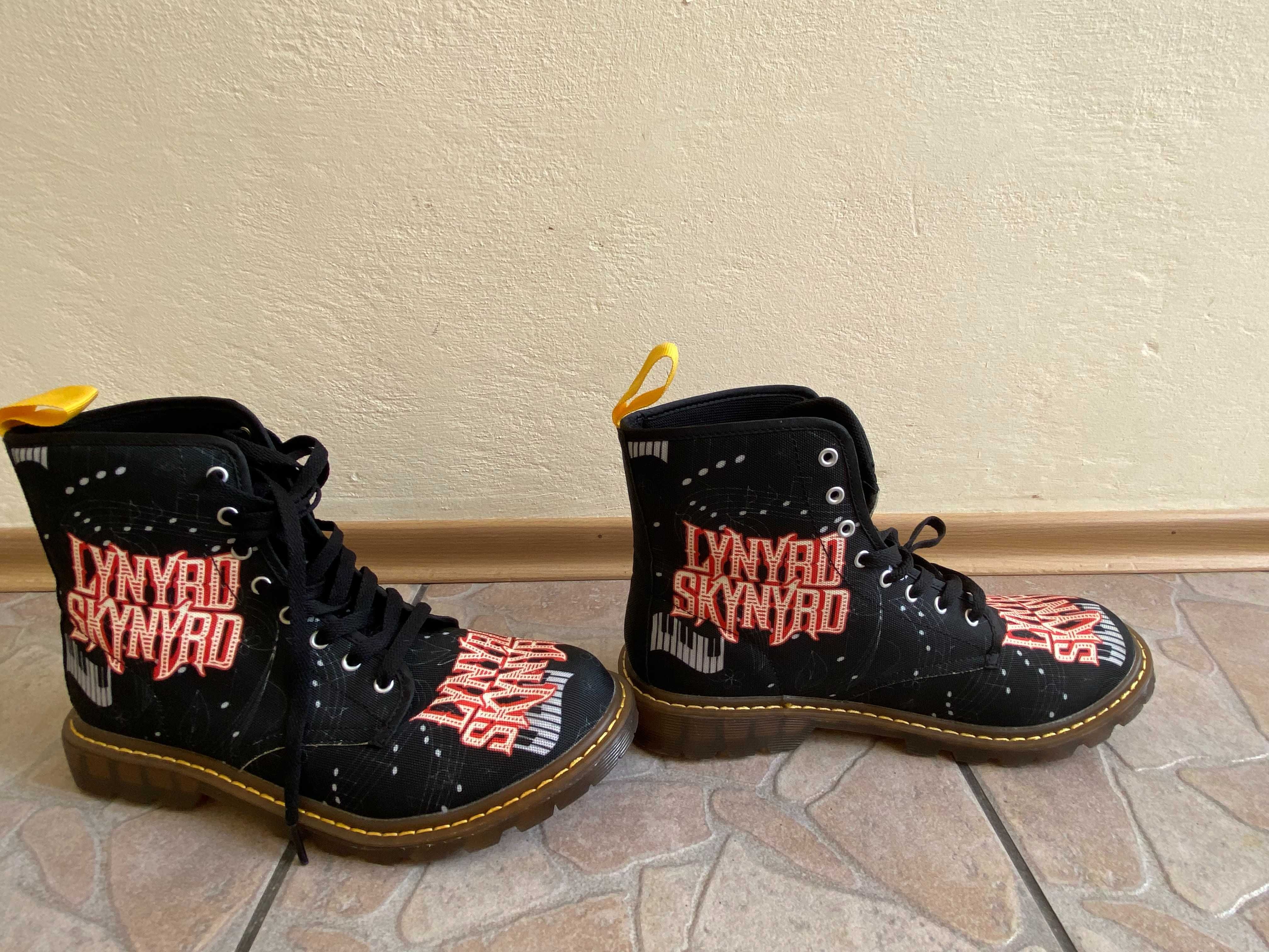 Тканеві черевики з принтом Lynyrd Skynyrd, 41.5 розмір.