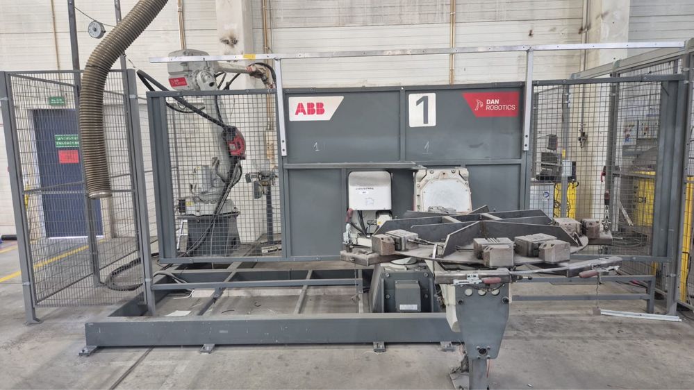 Cela spawalnicza z robotem ABB IRB 4600 + obrotnik + spawarka Fronius