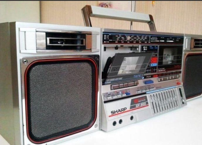 Магнитофон Sharp GF-800.