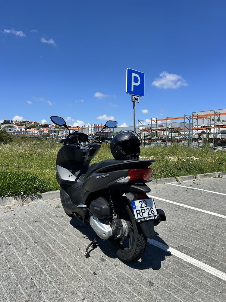 Mota PCX 2016 - Com revisoes na Honda