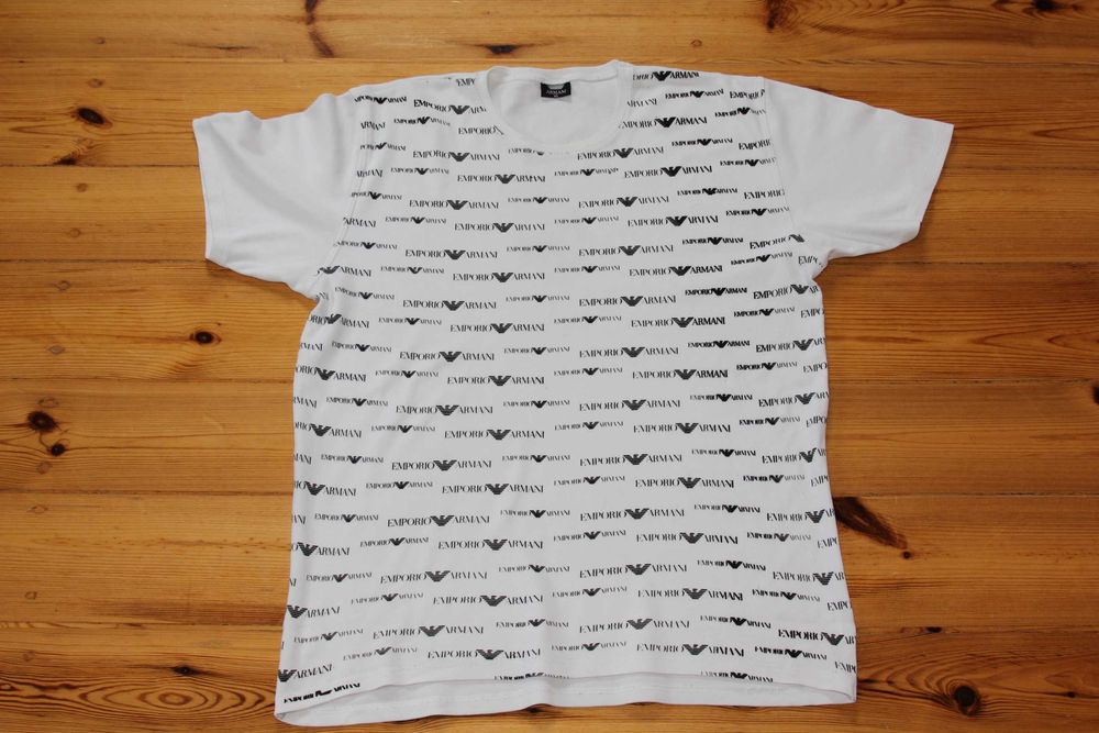 Armani T-shirt z nadrukiem L-XL