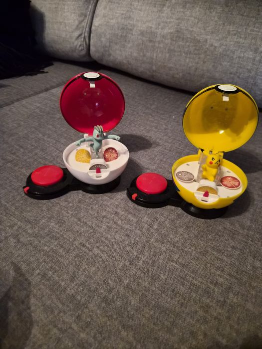 Pokemon ataque surpresa oferta de uma bola pokemon