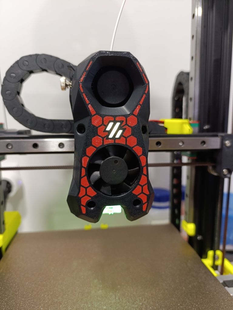 Impressora 3D estilo Voron Switchwire — Base Ender 3, com Klipper