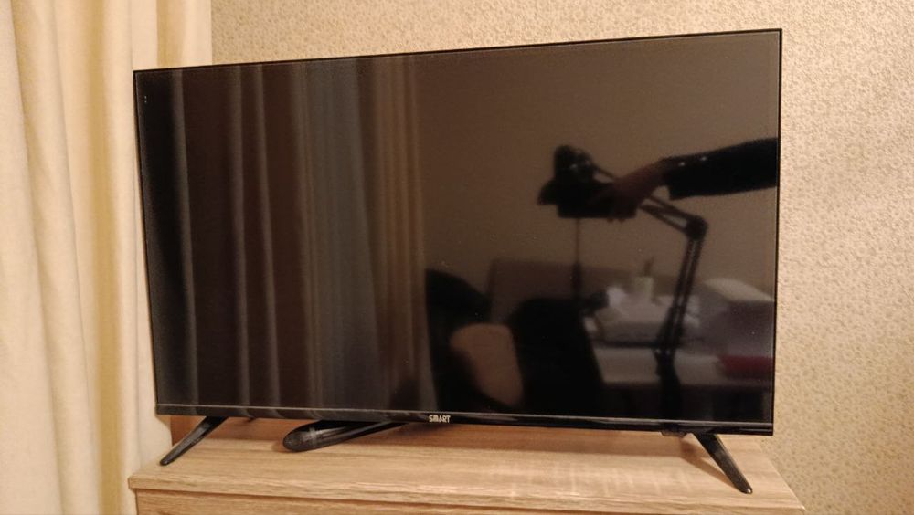 Продам телевизор Smart 32дюйма