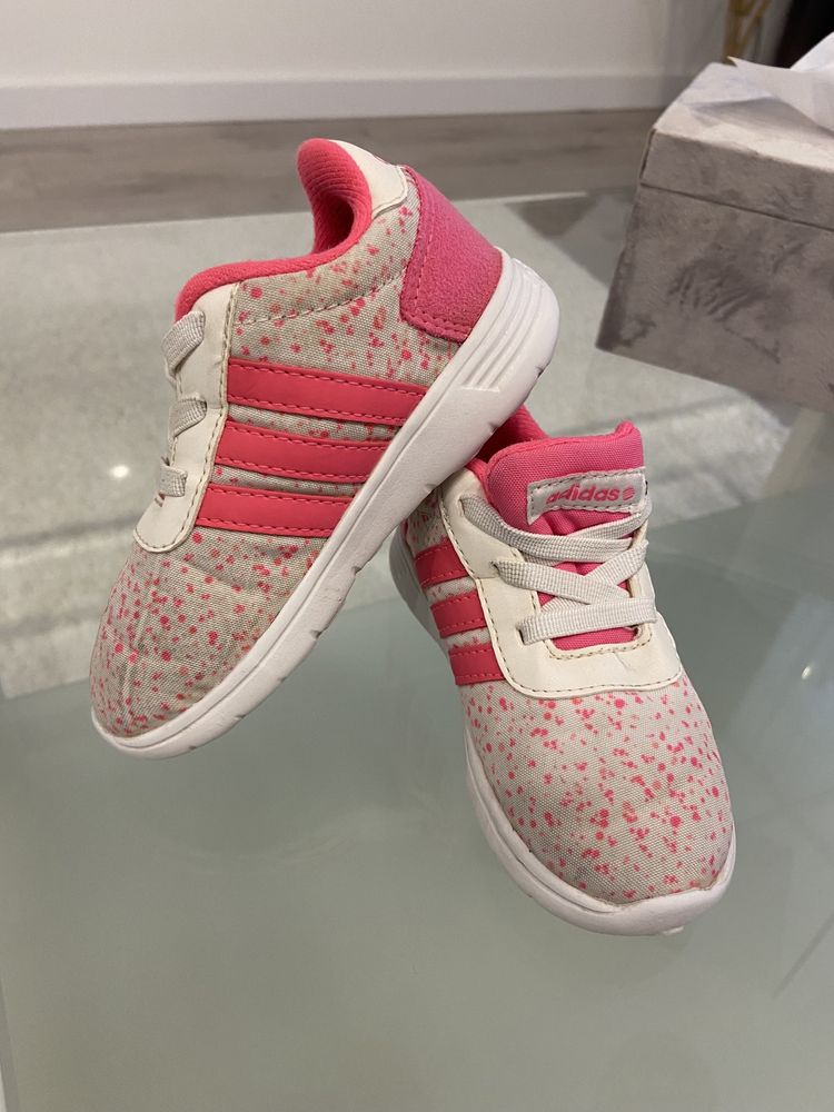 Оригинальные кроссовки Adidas 22р