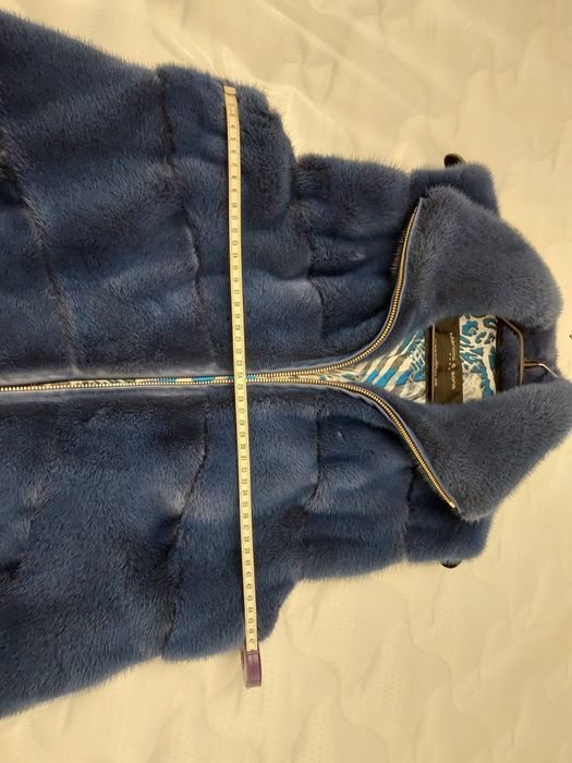 Елегантна норкова жилетка