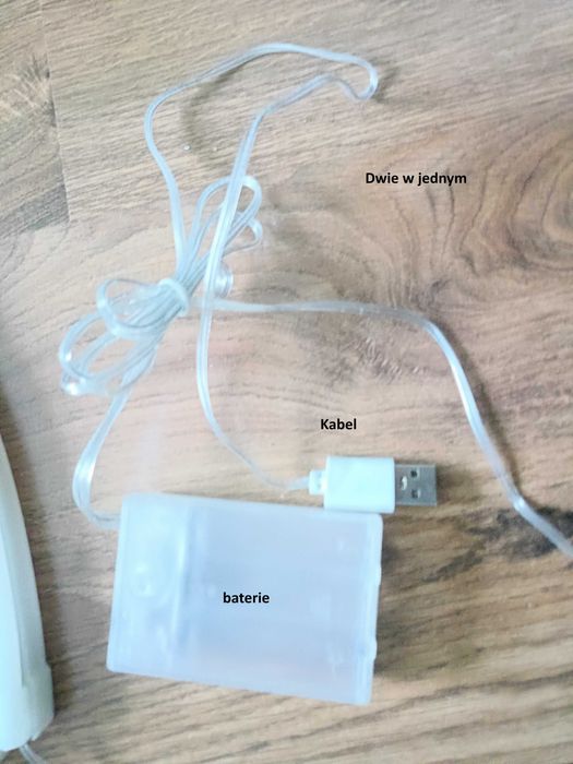 Neonowa Lampa LED o kolorze czerwonym w Kształcie Ust