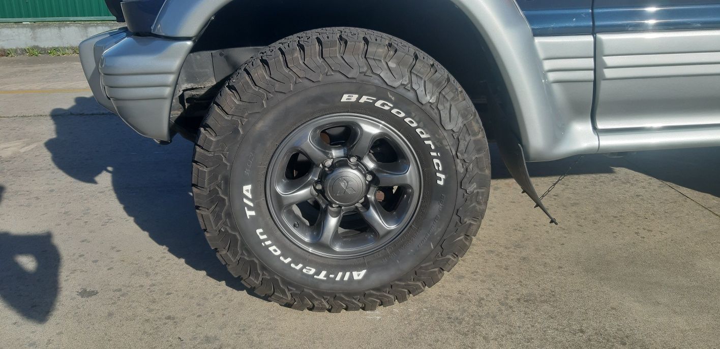 Pajero 2.8 diesel, tudo averbado