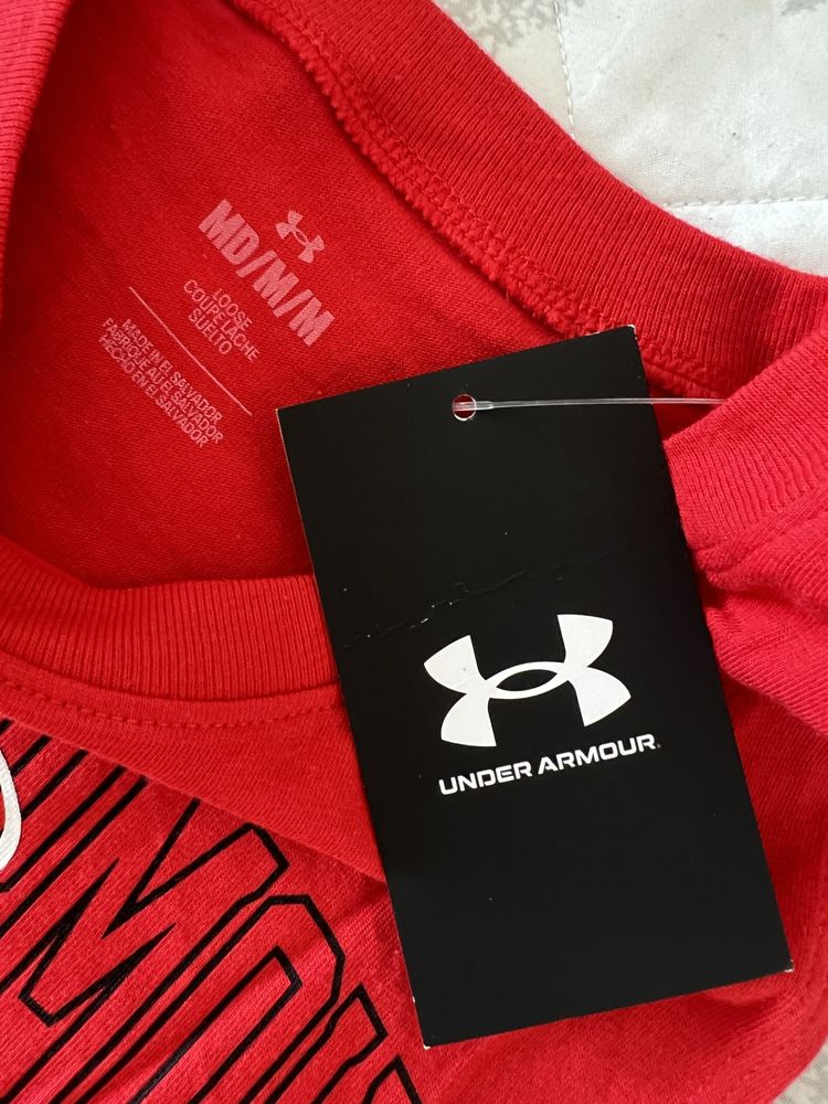 Женская красная майка Under Armour. Оригинал.