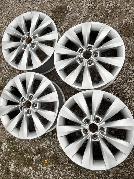 Komplet Felga aluminiowa Skoda 6.0" x 16" 5x100 ET 38