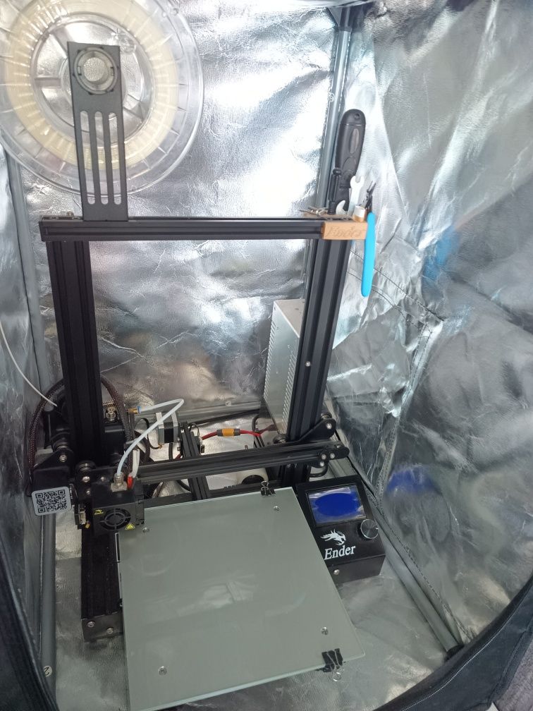 Sprzedam drukarkę 3D - Ender 3 z obudową