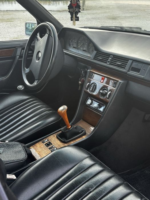 Mercedes 200E gasolina