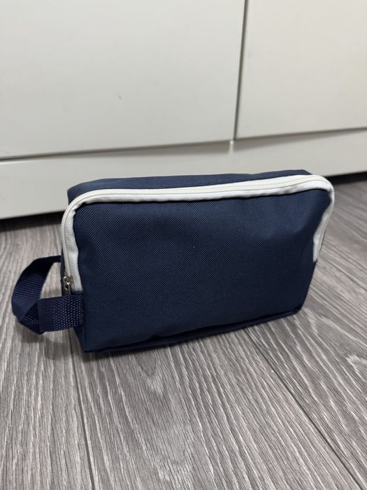 Kosmetyczka granatowa