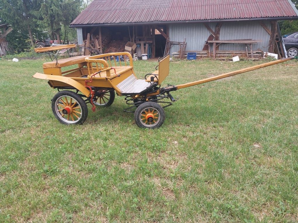 Sprzedam bryczkę do kucyków