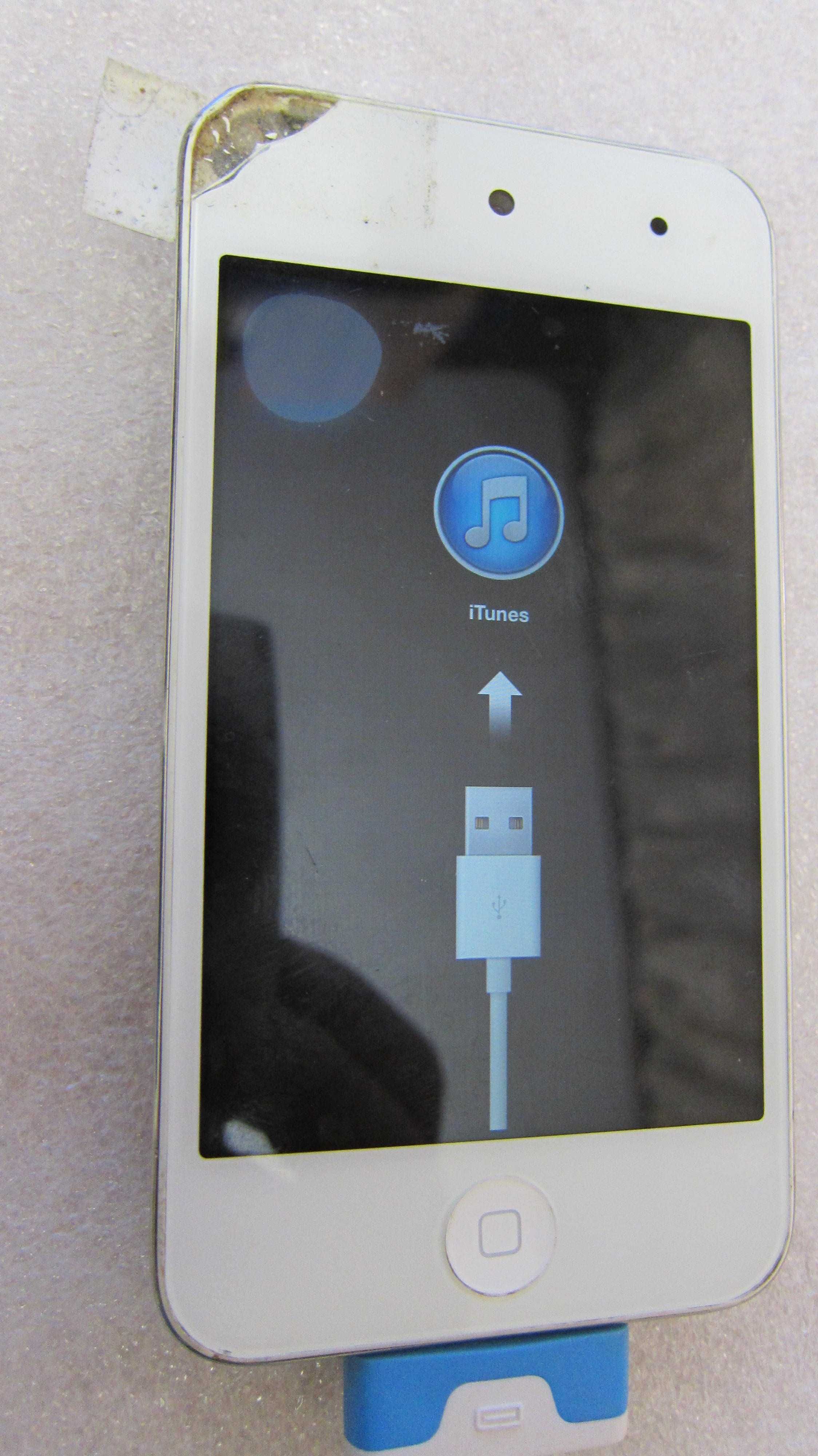 Pakiet 4 szt. iPhonów i iPoda Apple nietestowane uruchamiają się
