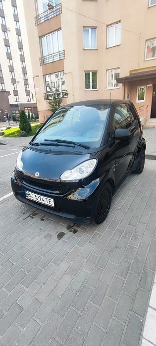 Автомобіль Smart 451