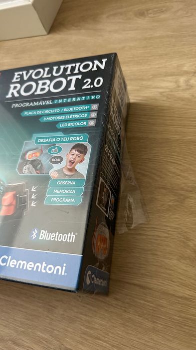 Novo Ciência & Jogo - Evolution Robot 2.0
Clementoni
