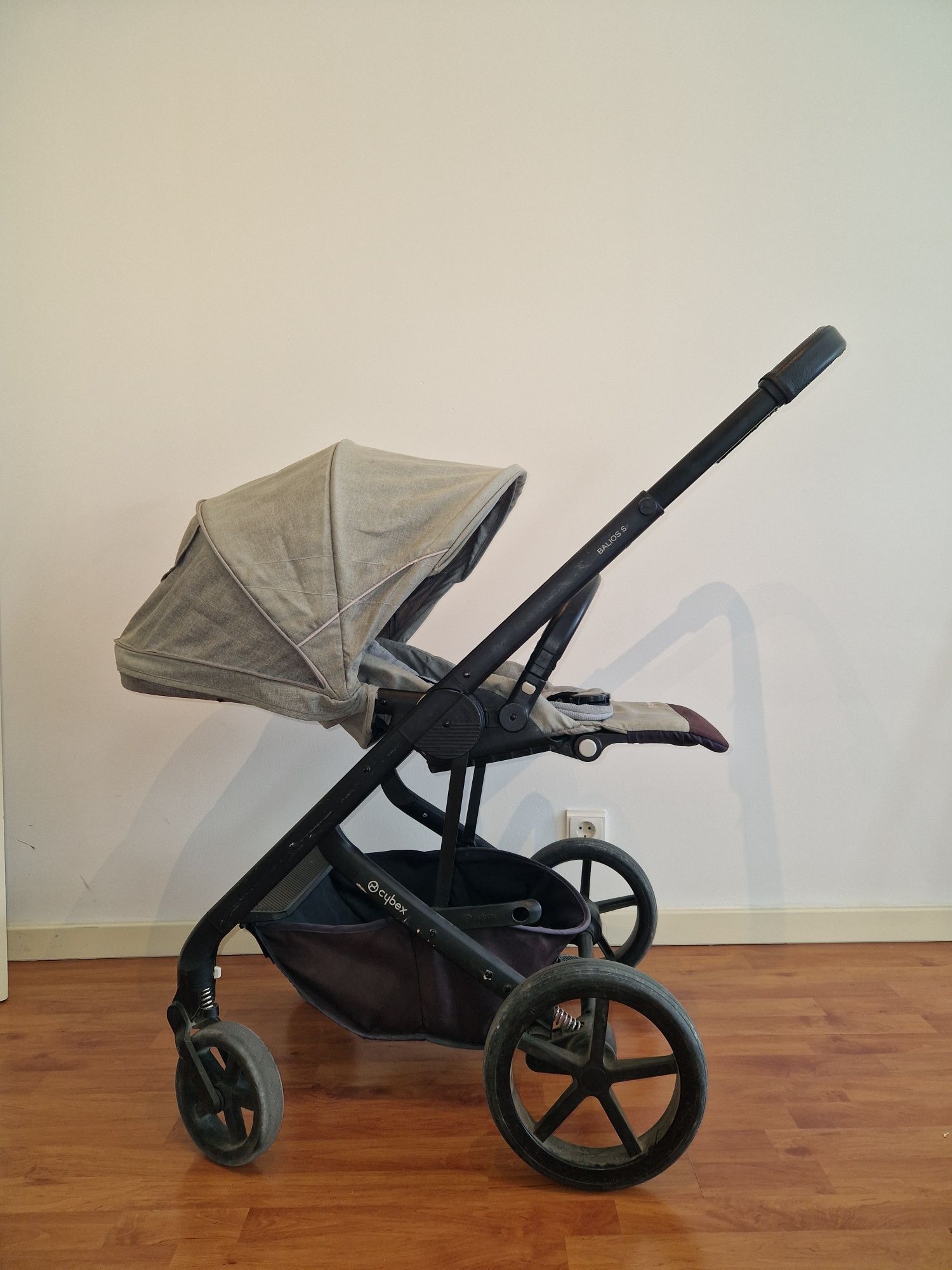 carrinho de bebê Cybex balios S + cadeirinha de carro cybex platinum