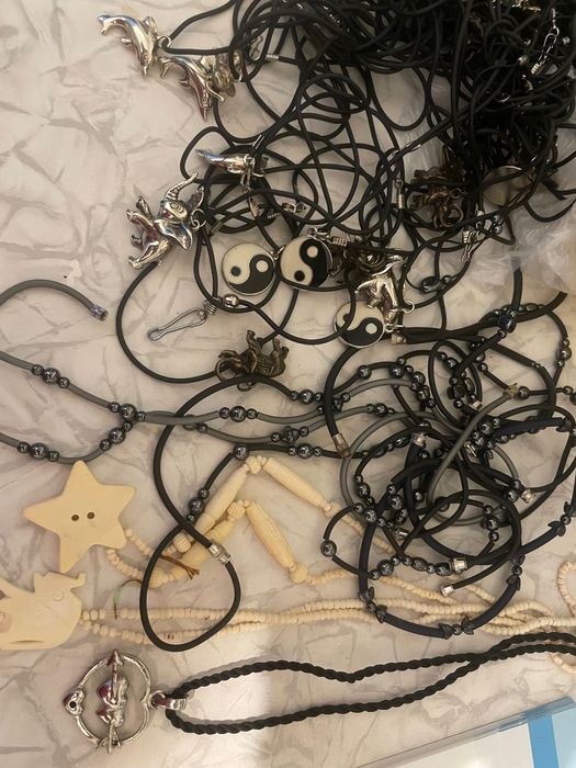 Кулоны с шнурком бижутерия