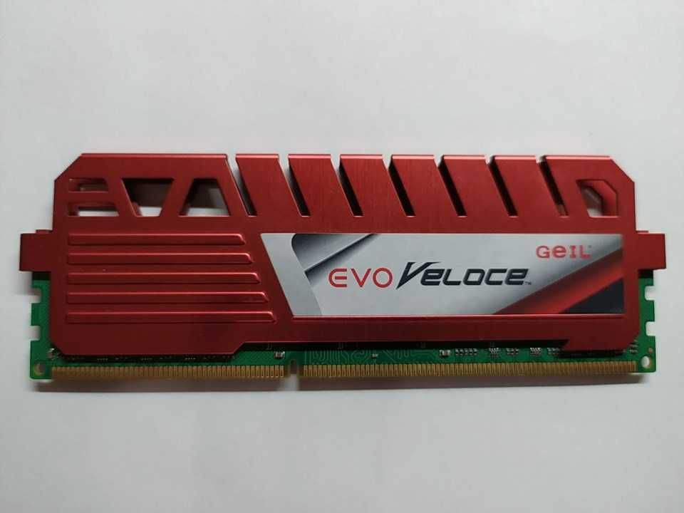 Оперативна пам'ять (ОЗУ) DDR3.   Kingston Hyperx Predator  4gb  2133