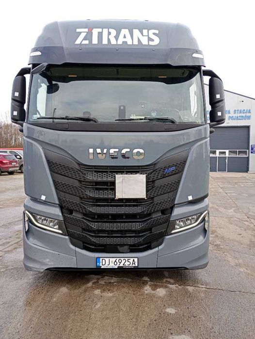 Iveco AS440ST, Salon Polska, LNG, Na kontrakcie serwisowym, Mega