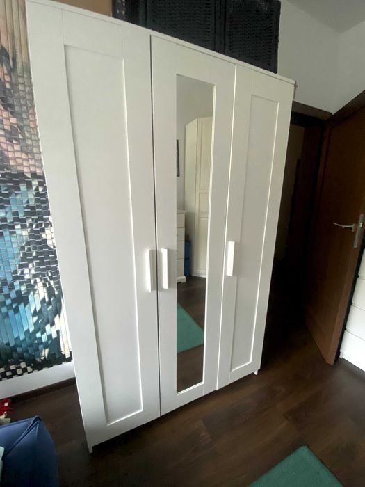 Szafa Ikea Brimnes 3 drzwiowa z lustrem.