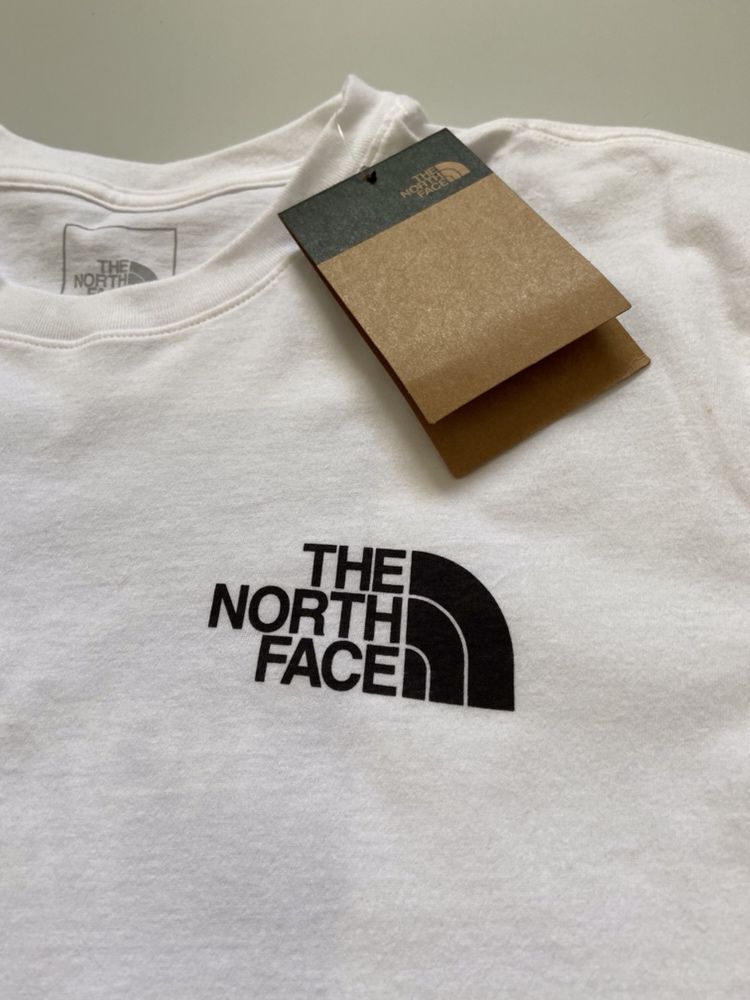 Футболка The North Face