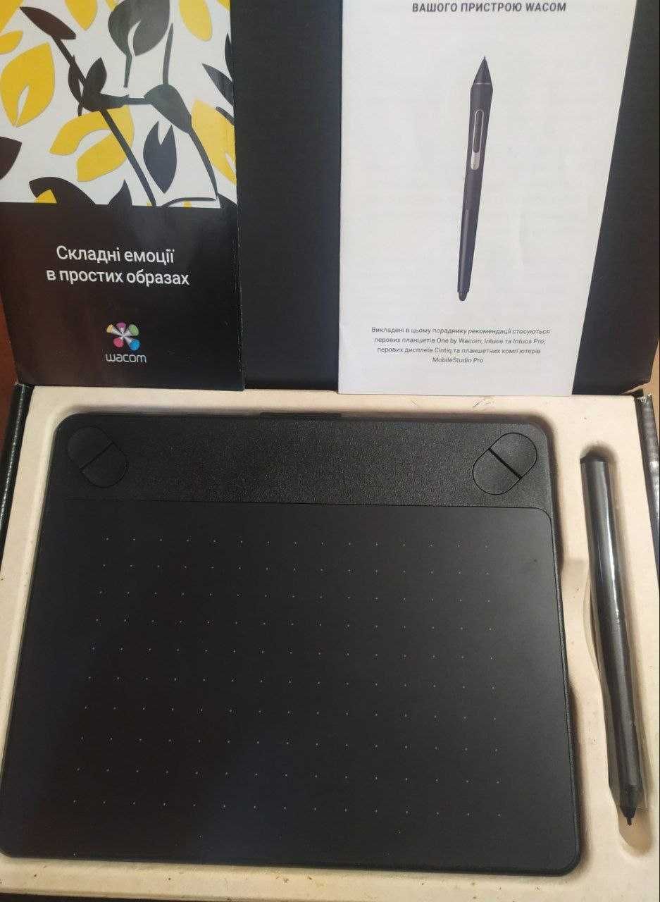 Графический планшет Wacom Intuos Art PT S
