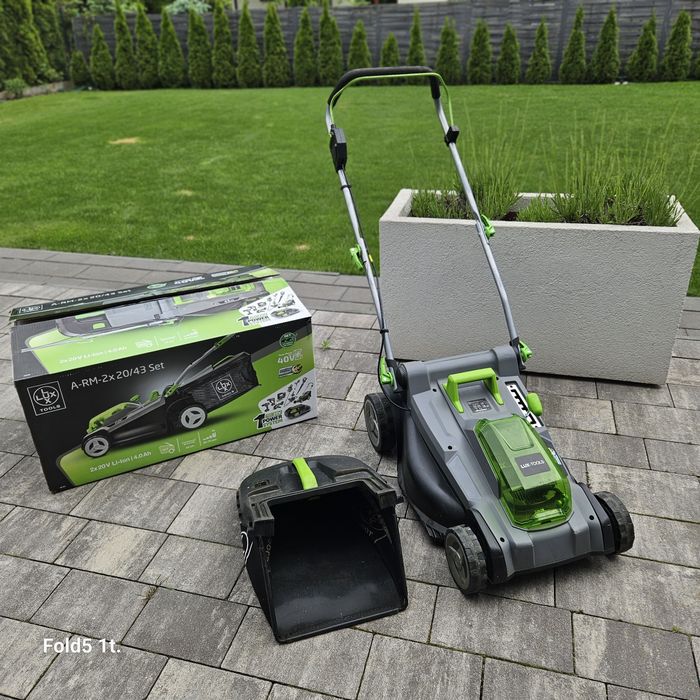 Kosiarka akumulatorowa Lux-Tools 2x20V szer.43cm, ładowarka, baterie