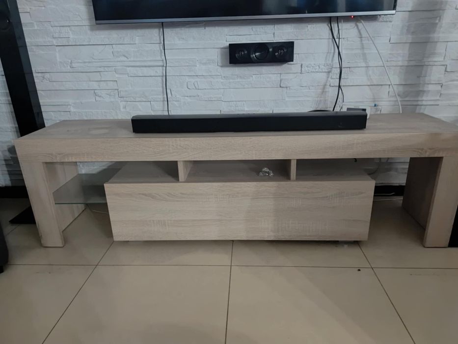 Szafka pod telewizor