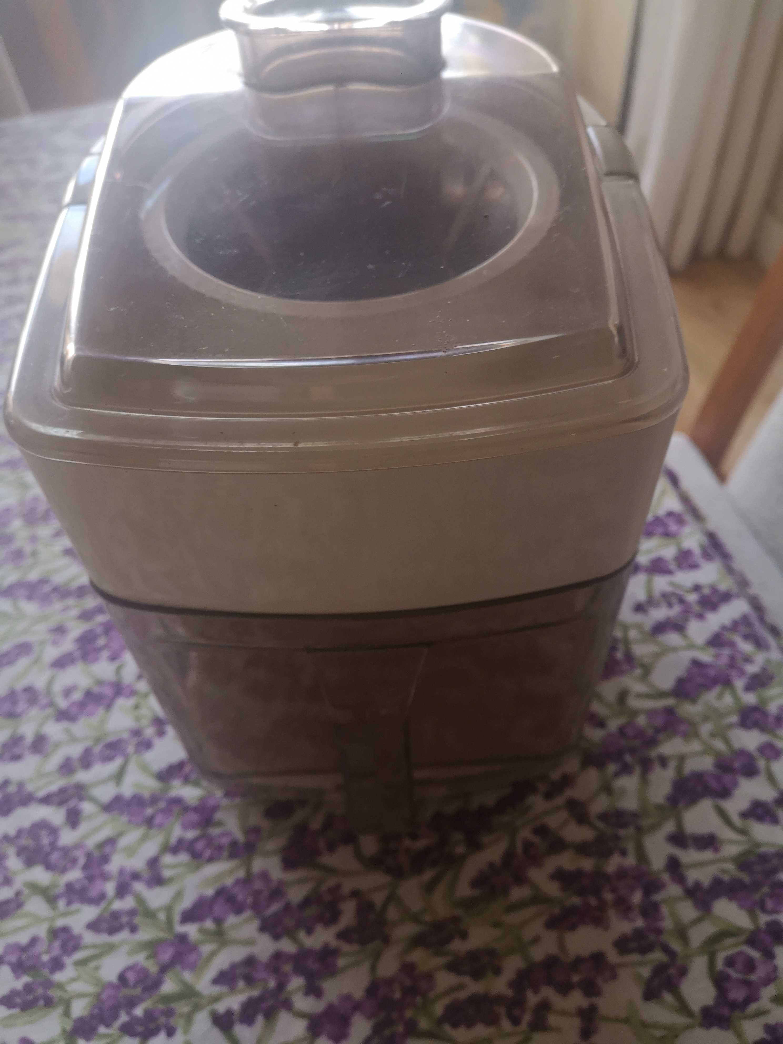 Máquina de sumos elétrica