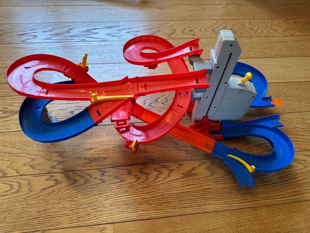 Hot Wheels Automatyczne windy
