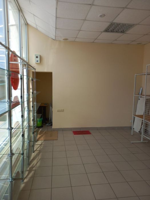 Оренда магазину на р-ку Колос