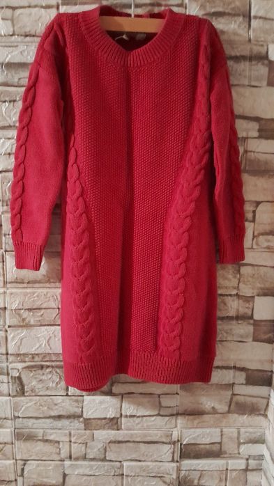 Платье тёплое в школу туника вязаная красная фирмы Gap на 6-8 лет.