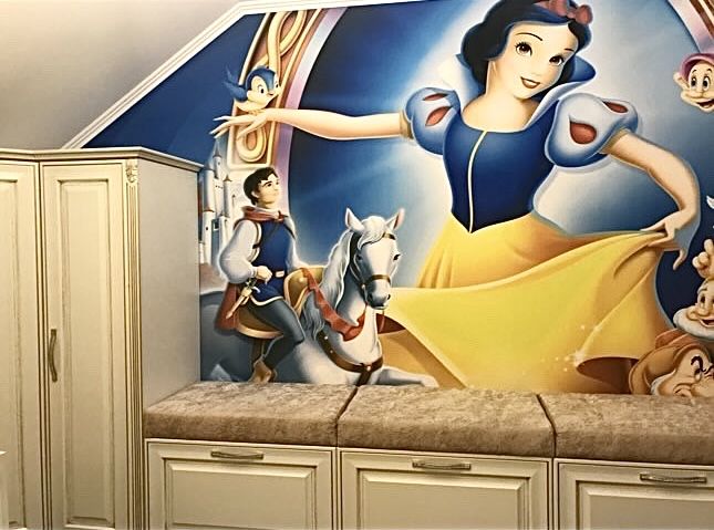 Елітний набір меблів для дівчинки, Італія, б/у.