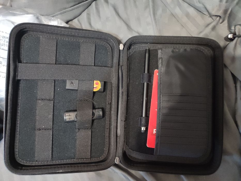 Кейс для флешек и карт памяти