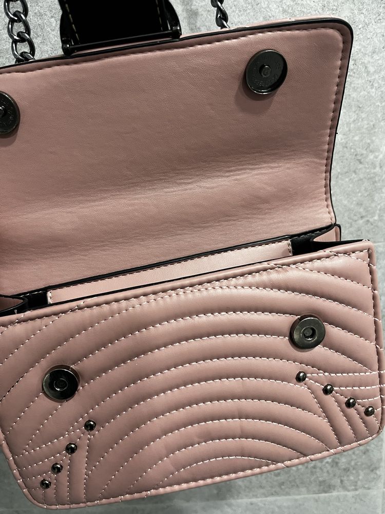 маленька чорна сумочка Dovili, рожева сумка
