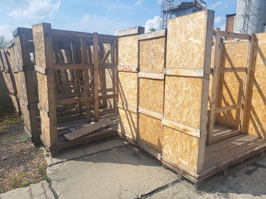 Uszkodzone Drewniane boksy / deski / plyta osb