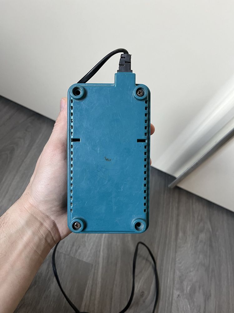 Зарядний пристрій Makita DC9700 7.2-9.6v