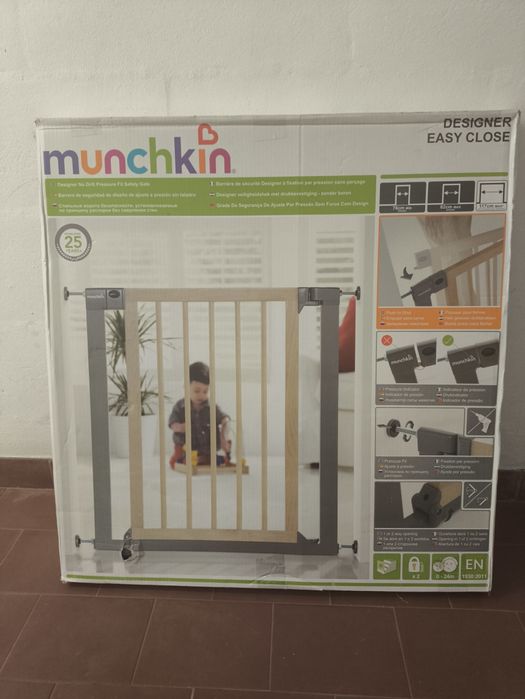Barreira segurança criança Munchkin nova