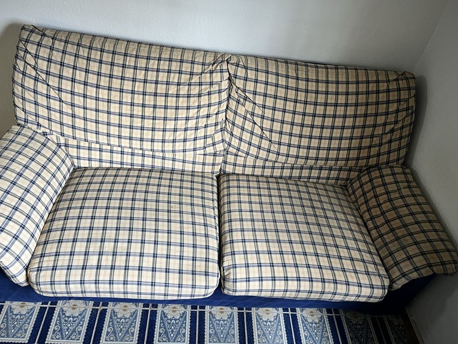 Sofá antigo, 2 lugares