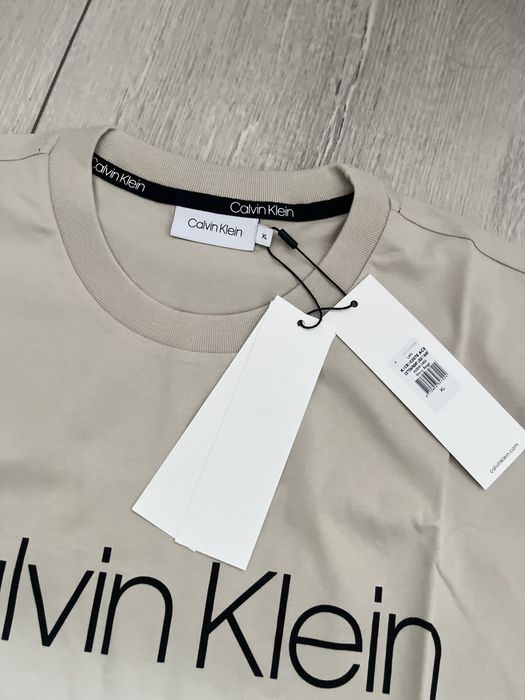 Calvin klein meski T -shirt rozmiar XL beżowa