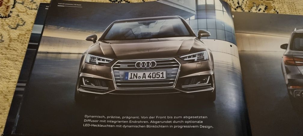 2018 Prospekt Audi A4/S4 na innej Audi Q8, Q7, Q5, Q3, Q2, A8L