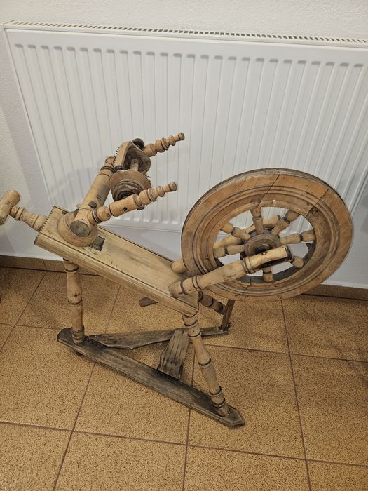 Sprzedam bardzo stary kołowrotek