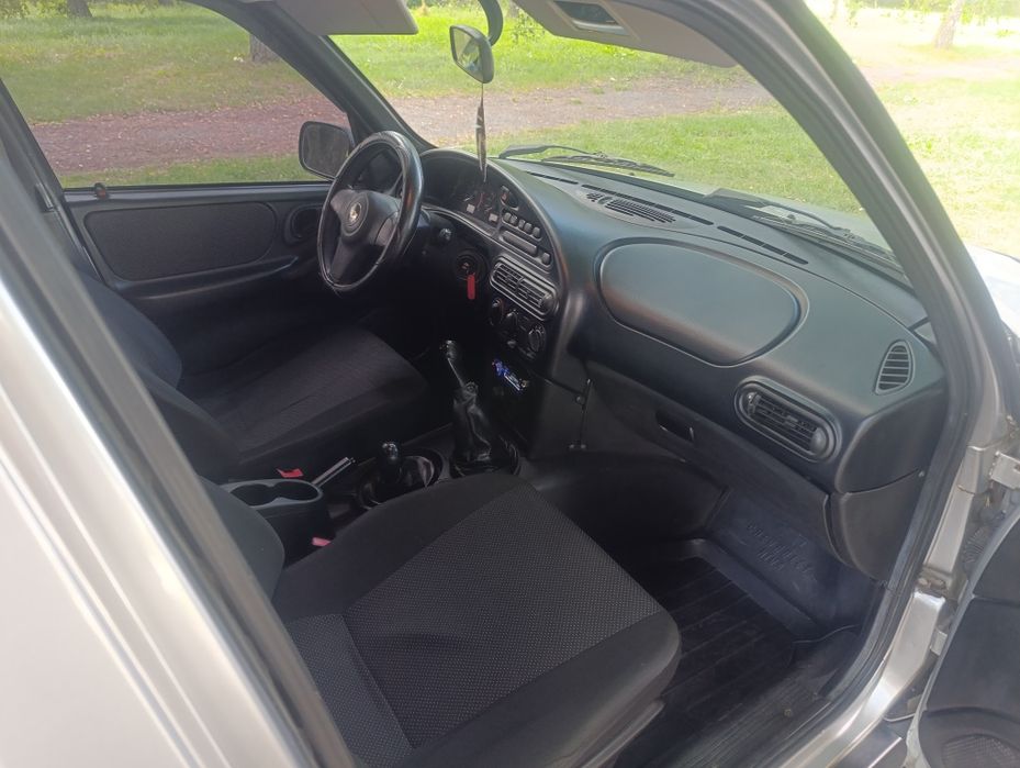 Chevrolet Niva 2011