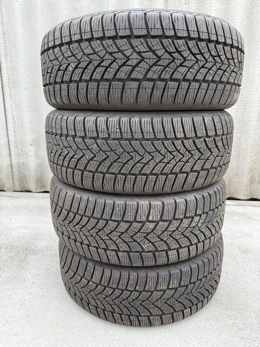Зимова гума Debica Frigo HP2 205/50 R17 93V